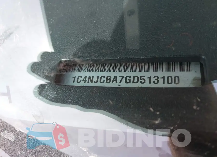 1C4NJCBA7GD513100 Photo# 9