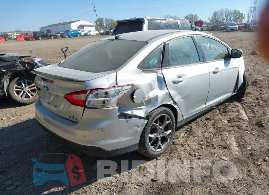 1FADP3F27EL107372 Photo# 4