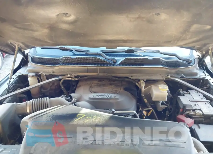 3C6UR5CJ3KG709195 Photo# 10