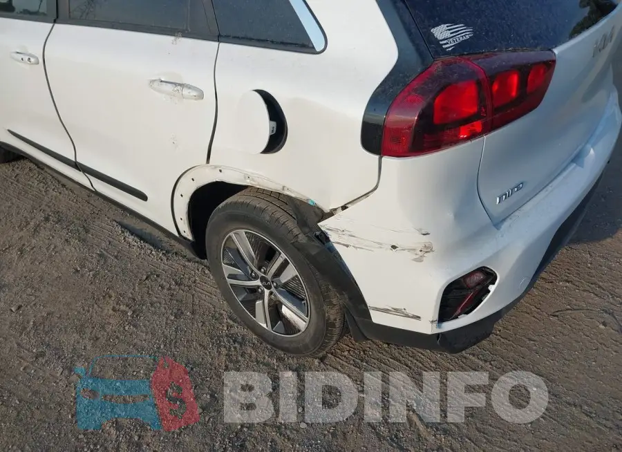 KNDCB3LC7N5500651 Photo# 6