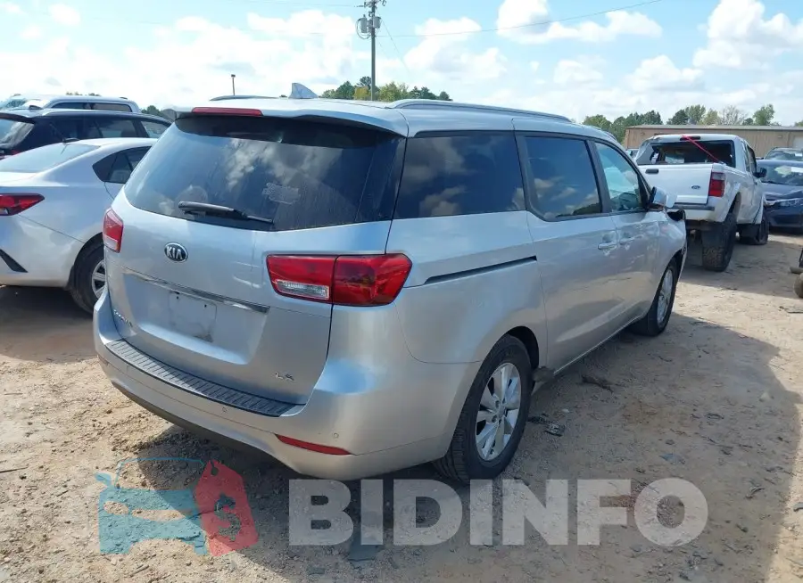 KNDMB5C10G6092943 Photo# 4