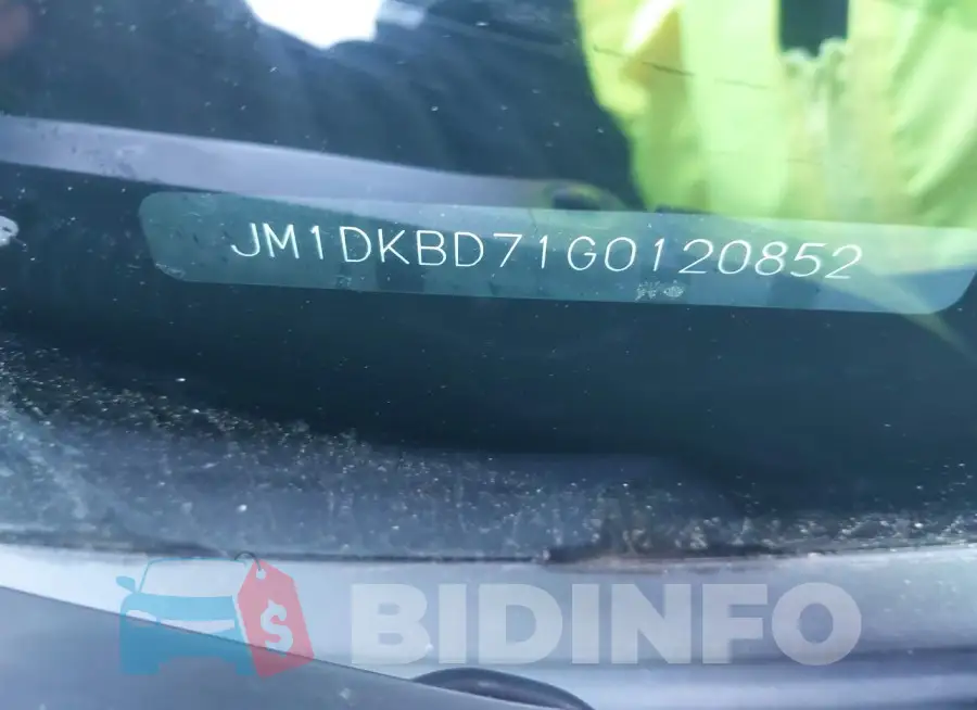 JM1DKBD71G0120852 Photo# 9