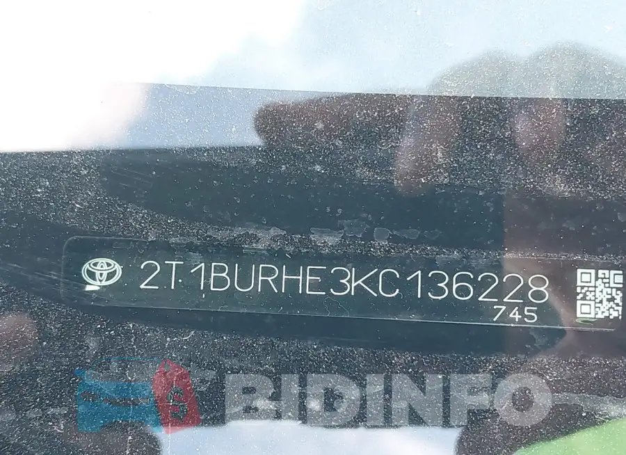 2T1BURHE3KC136228 Photo# 9