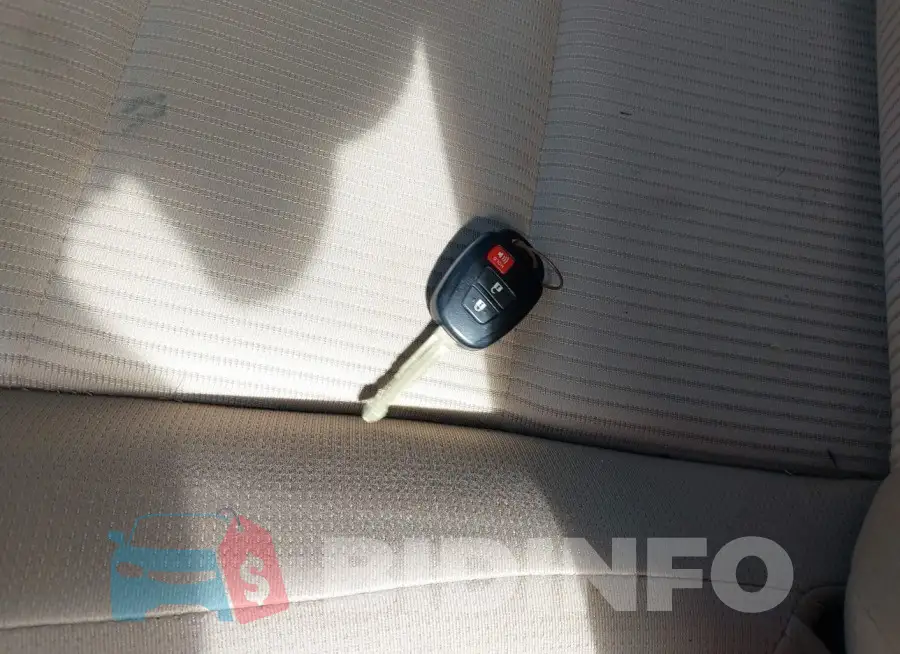 2T3RFREV7FW245820 Photo# 11