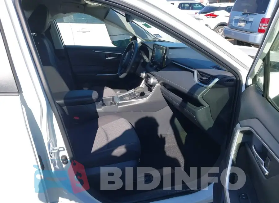 JTMW1RFV9LD059818 Photo# 5
