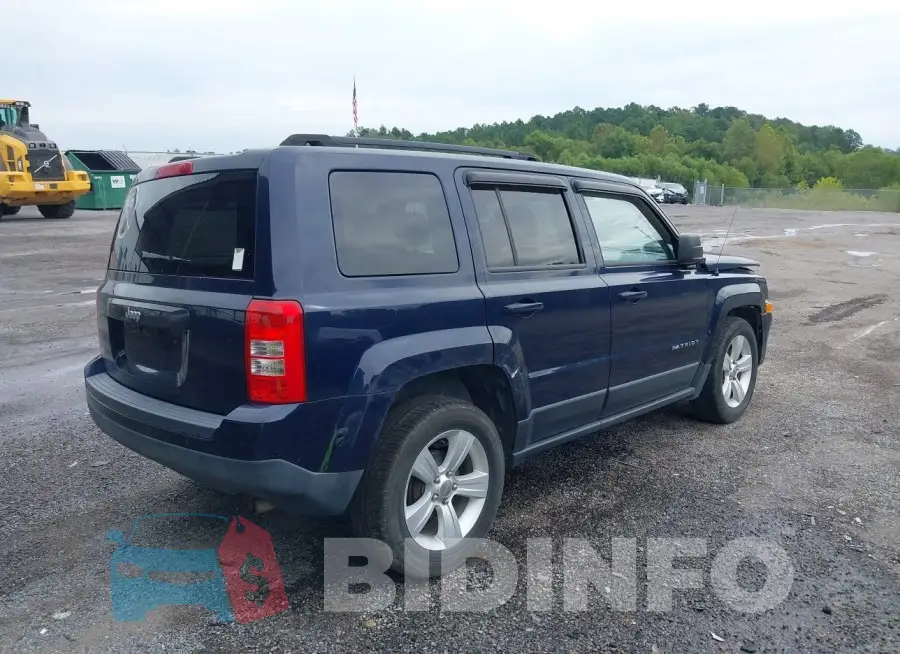 1C4NJPBB3FD429998 Photo# 4