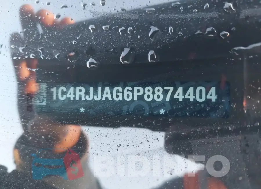 1C4RJJAG6P8874404 Photo# 9