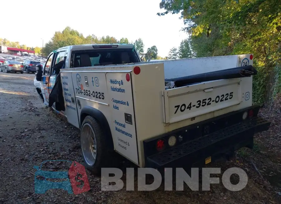 1GB1YLE70MF171441 Photo# 3