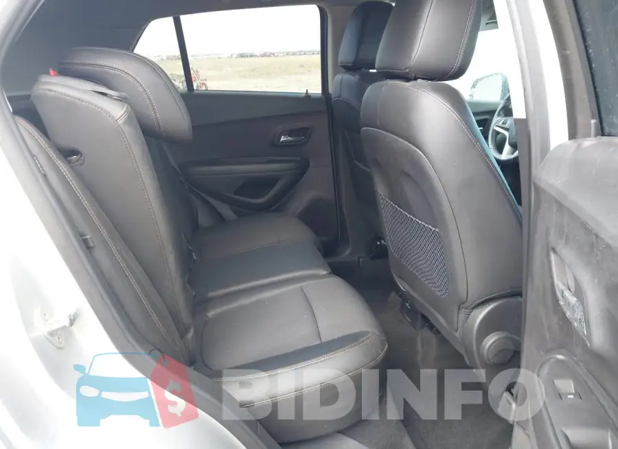 KL7CJLSB4MB360275 Photo# 8