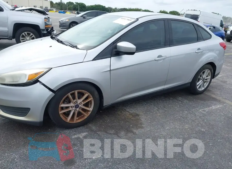 1FADP3F21JL229185 Photo# 6