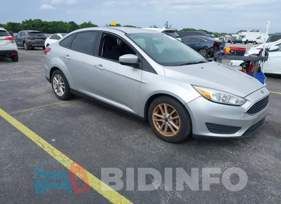 1FADP3F21JL229185 Photo# 1