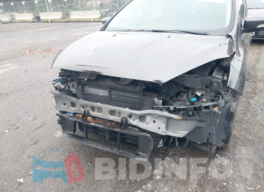 1FADP3K24JL260503 Photo# 6