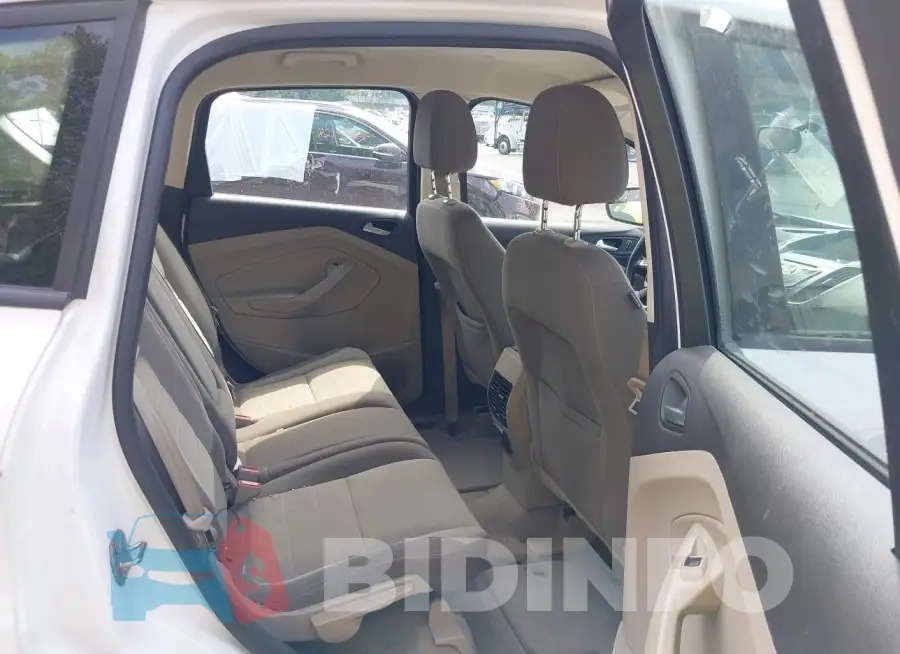 1FADP5AU4FL121512 Photo# 8