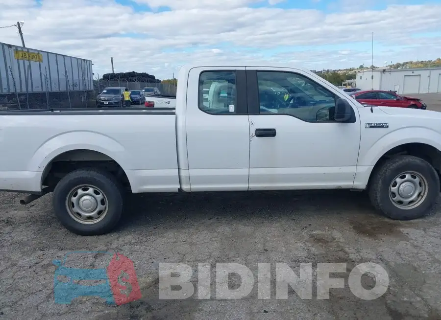 1FTFX1EF5FKE89825 Photo# 13