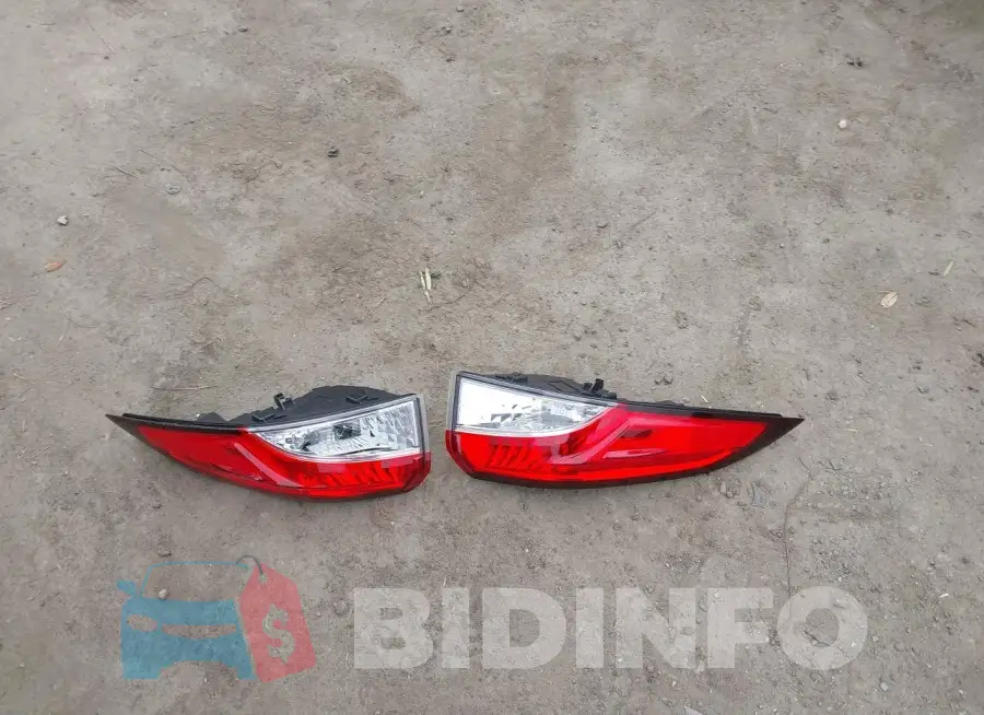 JTDBCMFE4PJ001165 Photo# 12