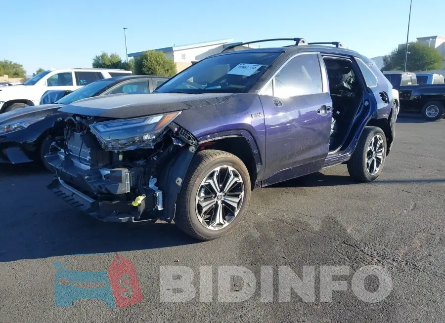 JTMFB3FVXRD184085 Photo# 2