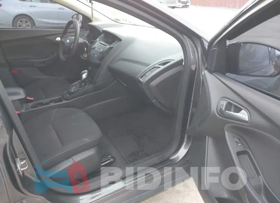 1FADP3F2XGL267331 Photo# 5