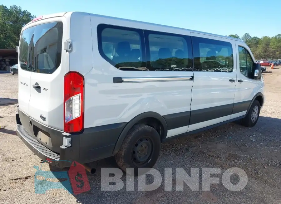 1FBAX2Y80NKA83922 Photo# 4