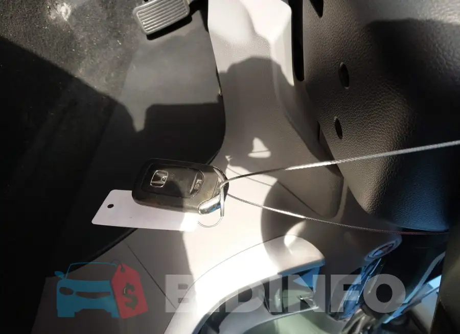 1HGCR2F79GA120372 Photo# 11