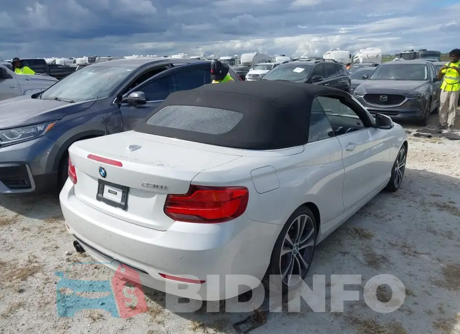 WBA2M7C56JVD51576 Photo# 4