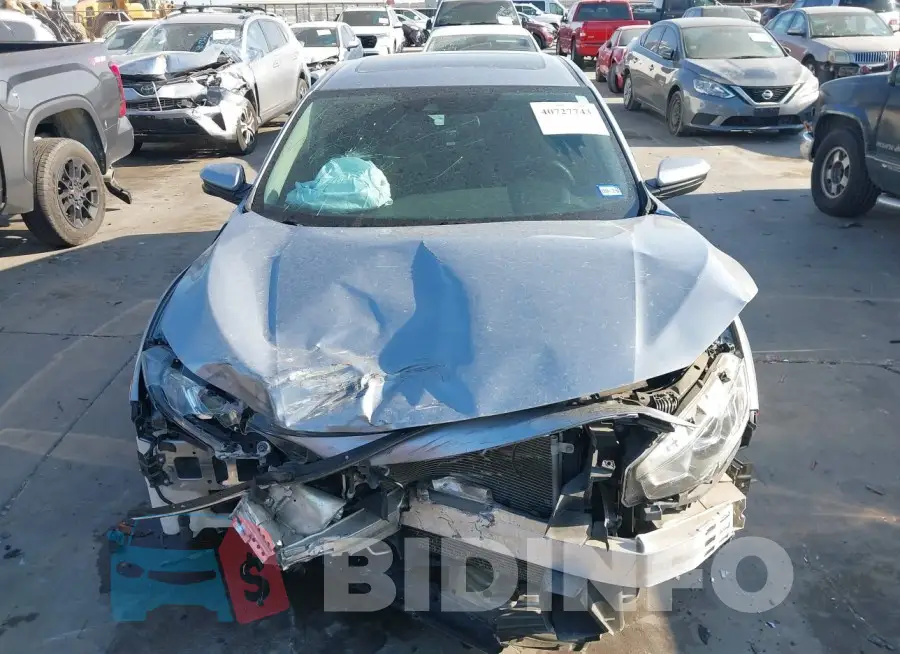 19XFC2F83GE087520 Photo# 13
