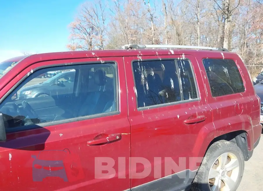 1C4NJRCB5ED727820 Photo# 6