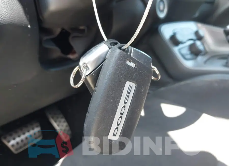 2C3CDZJG5PH574282 Photo# 11