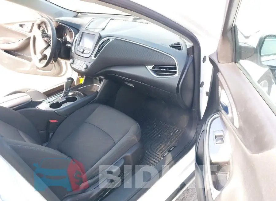 1G1ZD5ST8JF149991 Photo# 5