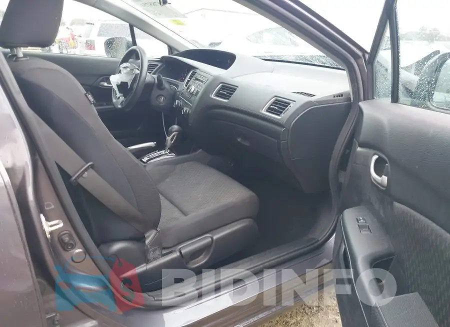 19XFB2F53EE050537 Photo# 5