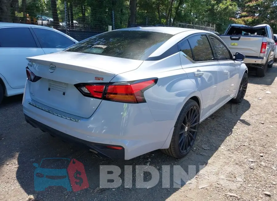 1N4BL4CV5PN360950 Photo# 4