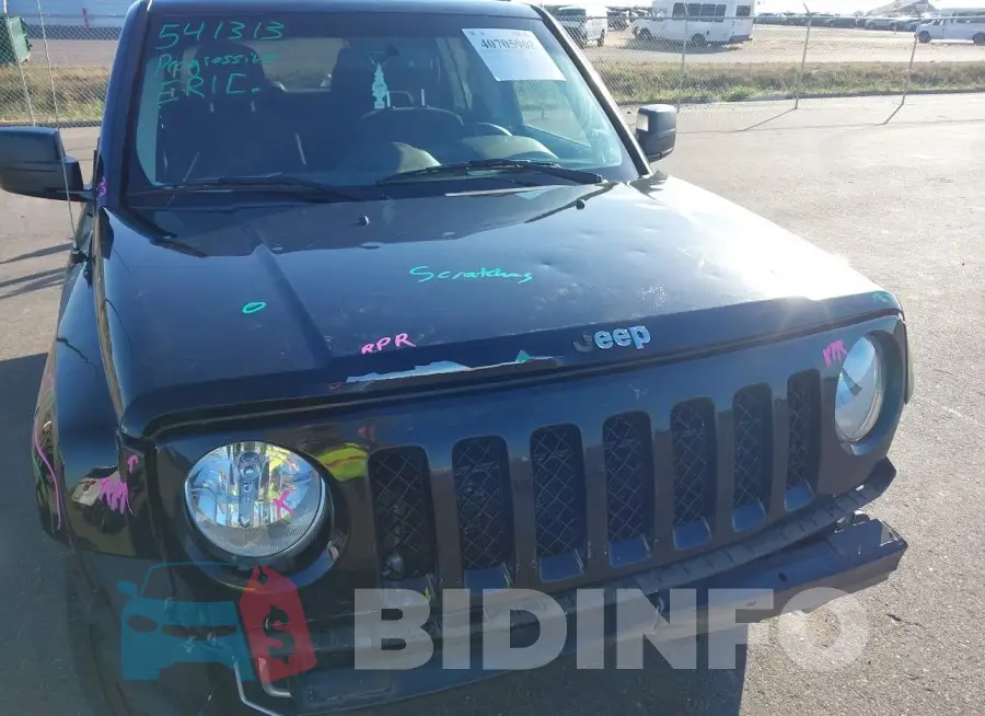 1C4NJPBBXGD761874 Photo# 13