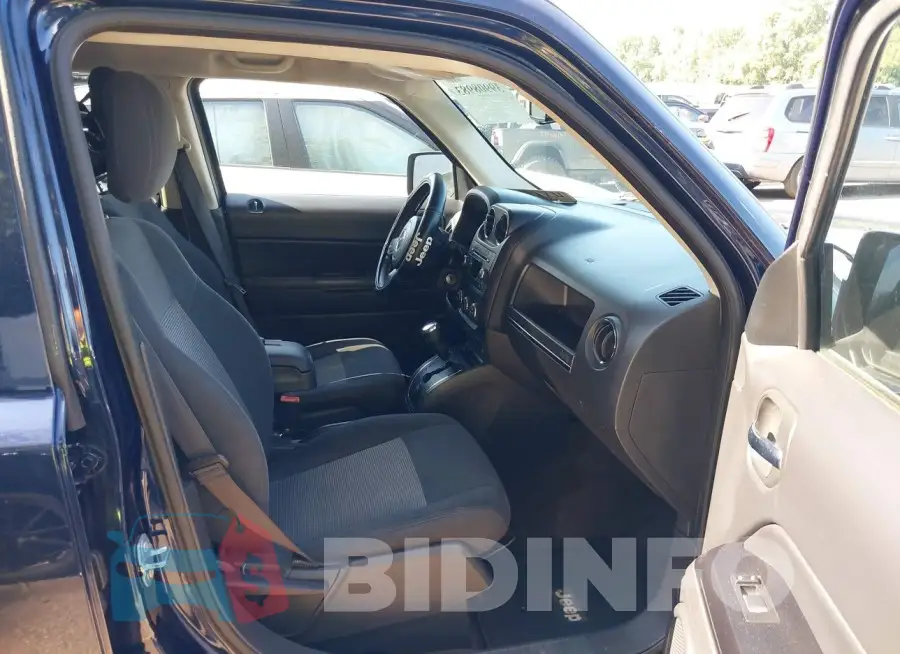 1C4NJRBB0HD145002 Photo# 5