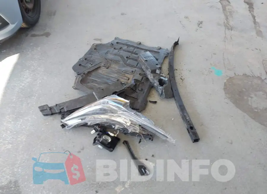 5YFB4MDE7RP170661 Photo# 12