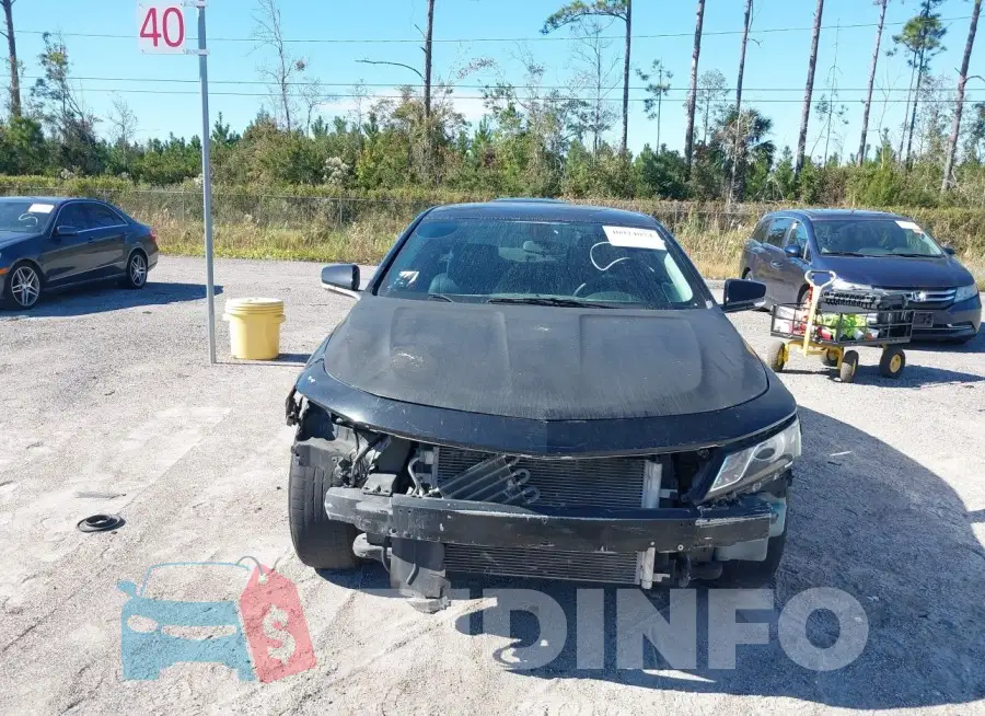2G1115SL1F9114960 Photo# 13