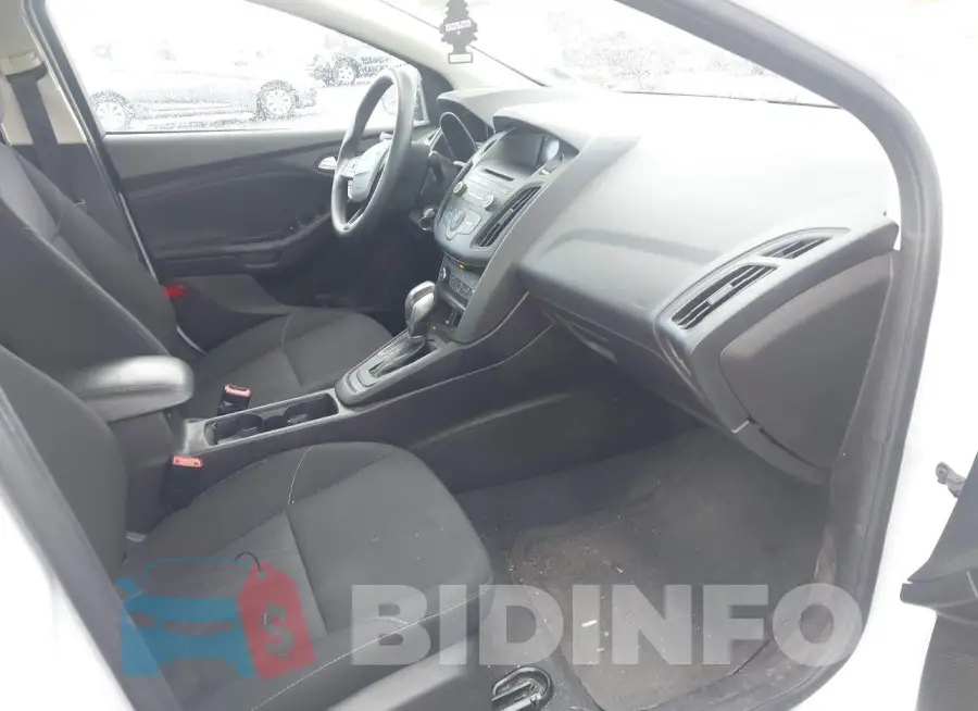 1FADP3F27GL368407 Photo# 5