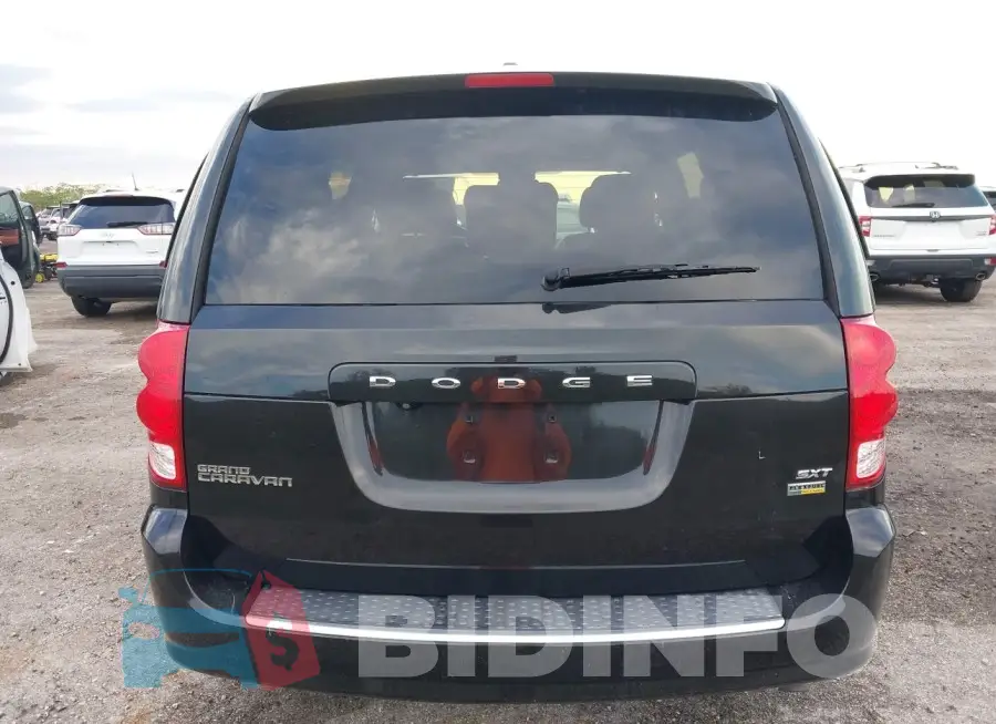 2C4RDGCG9KR520140 Photo# 16