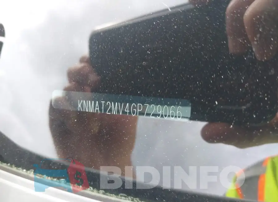 KNMAT2MV4GP729066 Photo# 9