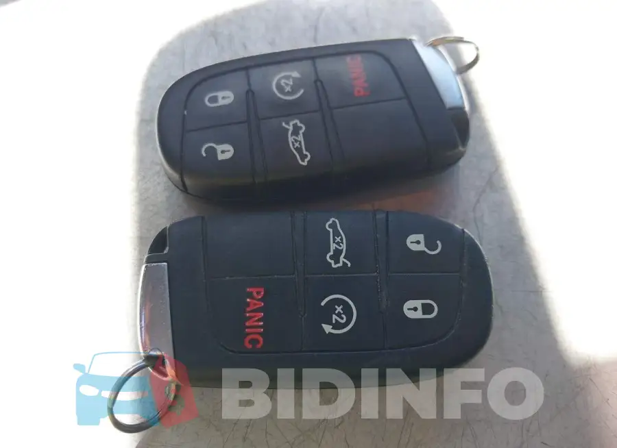 2C3CDXBG8MH678022 Photo# 11