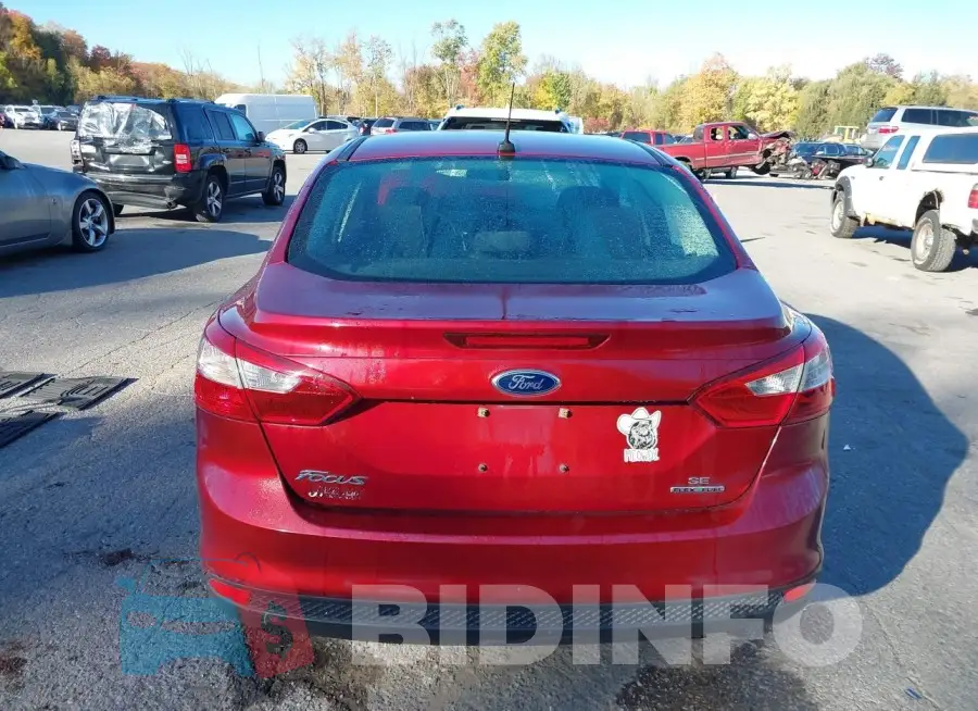 1FADP3F22EL372068 Photo# 16