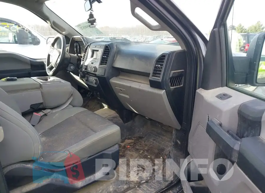 1FTFX1EF4HFA60932 Photo# 5