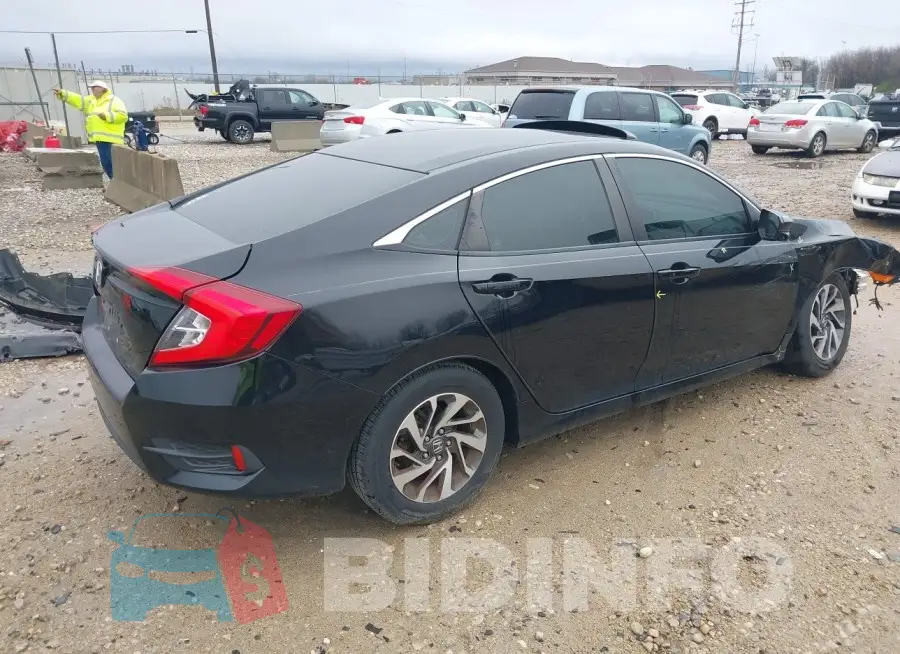 19XFC2F71GE032183 Photo# 4