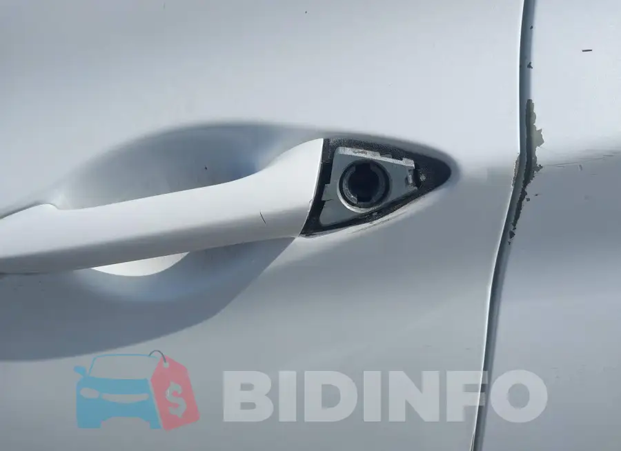5NPDH4AE8GH663339 Photo# 17