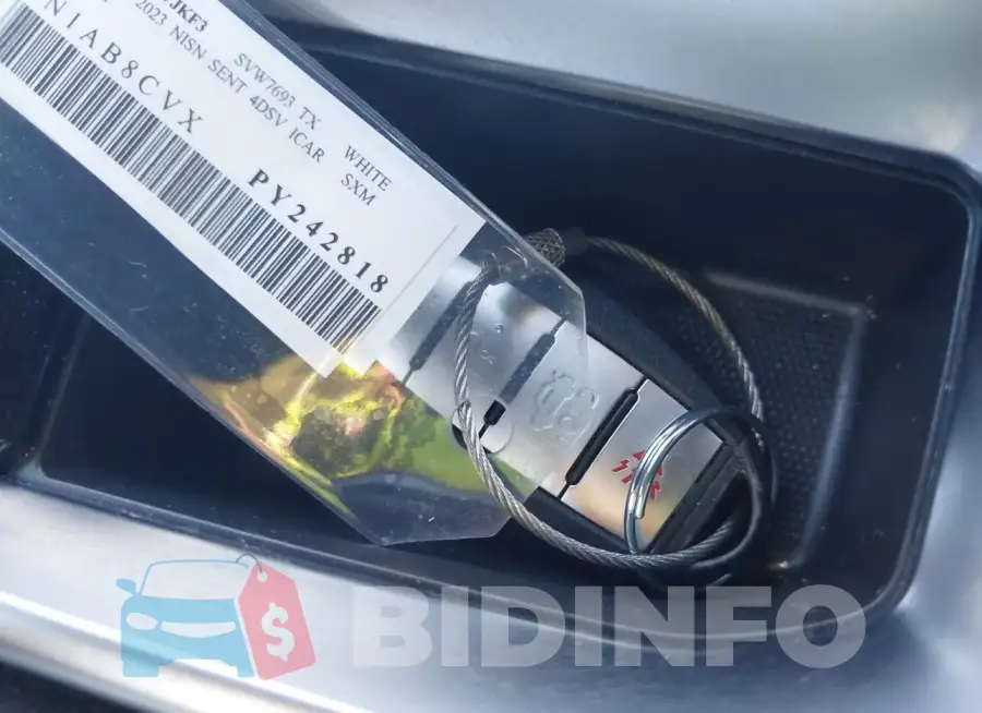3N1AB8CVXPY242818 Photo# 11