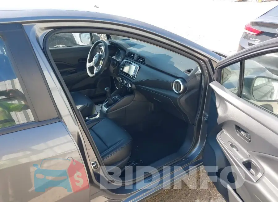 3N1CN8BV6LL842177 Photo# 5
