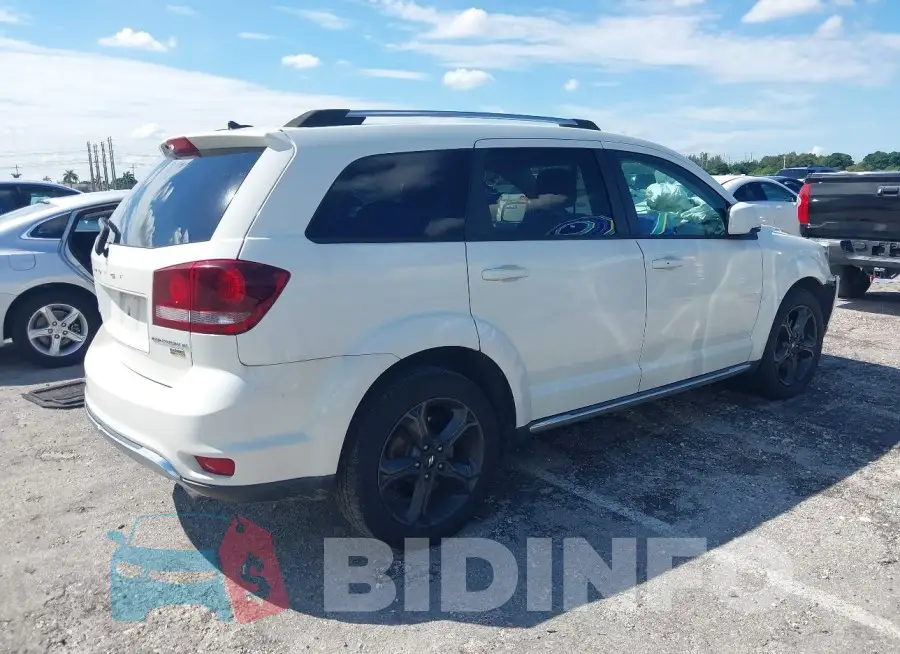 3C4PDCGG7JT335607 Photo# 4