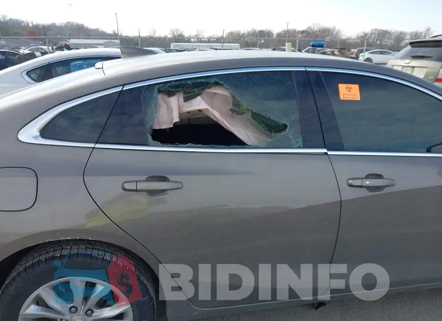 1G1ZD5ST5LF019475 Photo# 13