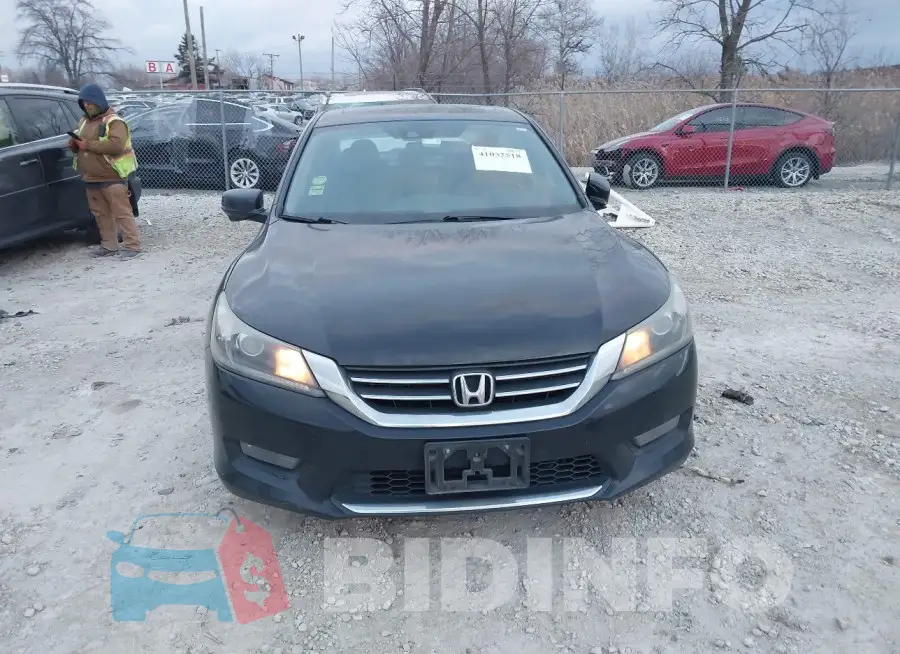 1HGCR2F83EA118865 Photo# 12