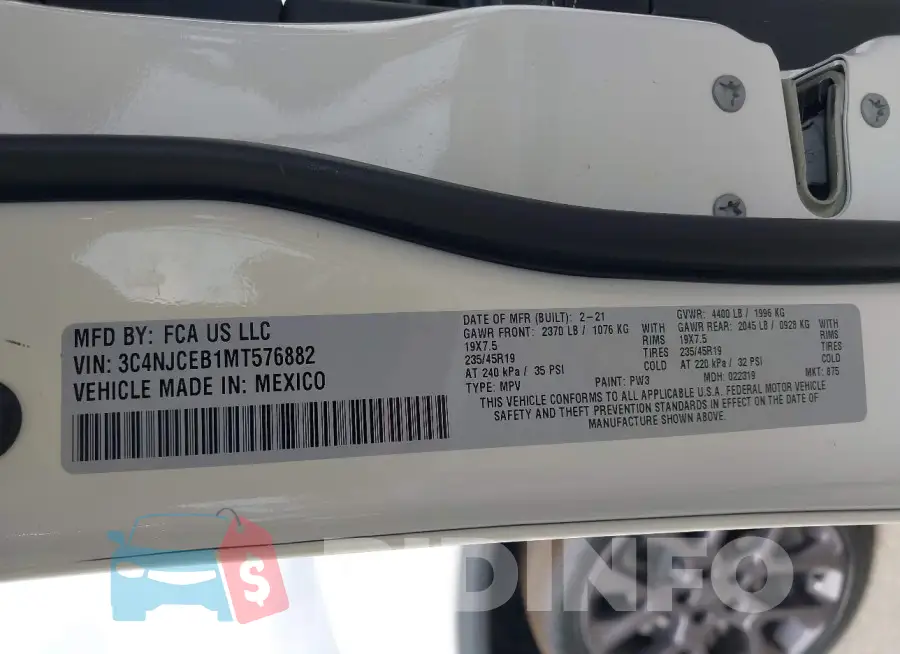 3C4NJCEB1MT576882 Photo# 9
