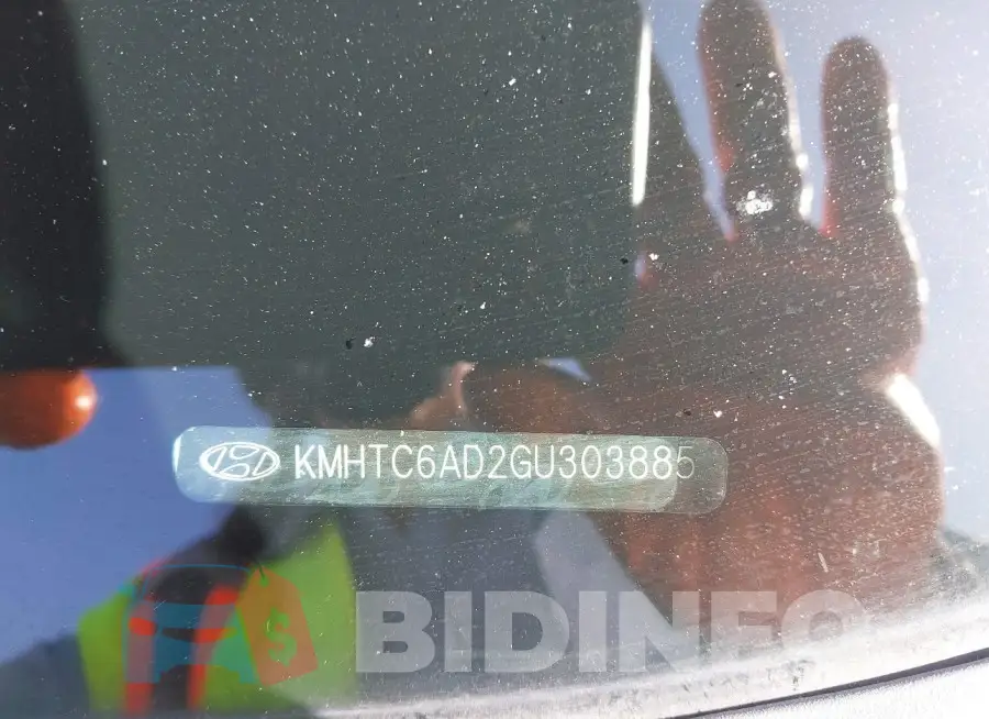 KMHTC6AD2GU303885 Photo# 9