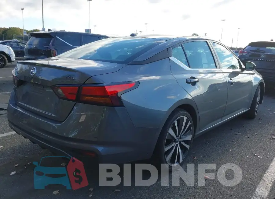 1N4BL4CV3KC180256 Photo# 4